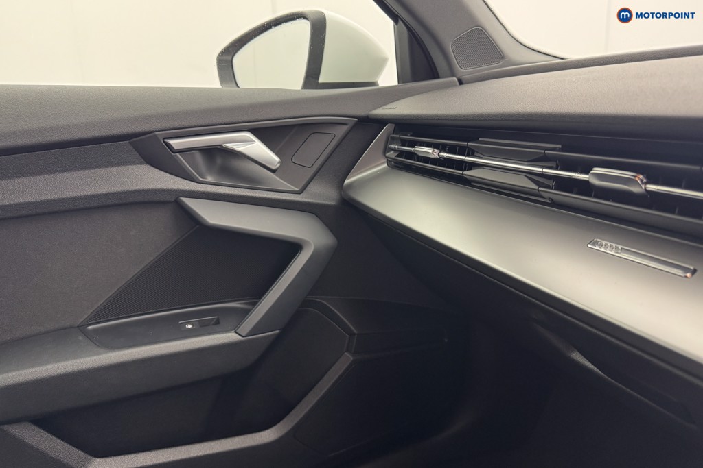 Audi A3 Technik Manual Petrol Hatchback - Stock Number (1581786) - 18th supplementary image