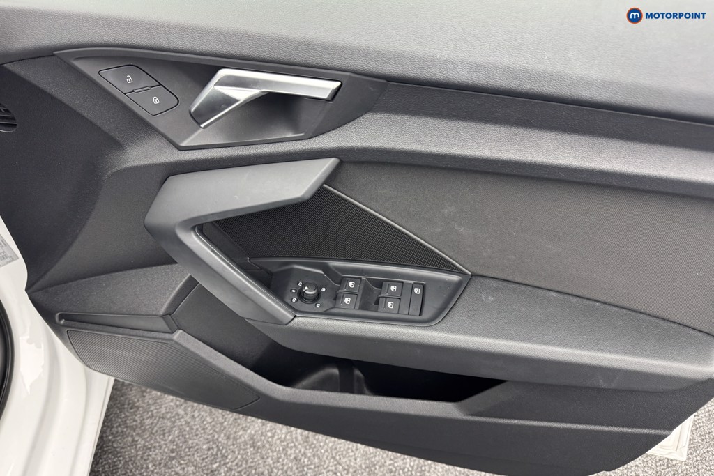 Audi A3 Technik Manual Petrol Hatchback - Stock Number (1581786) - 22nd supplementary image