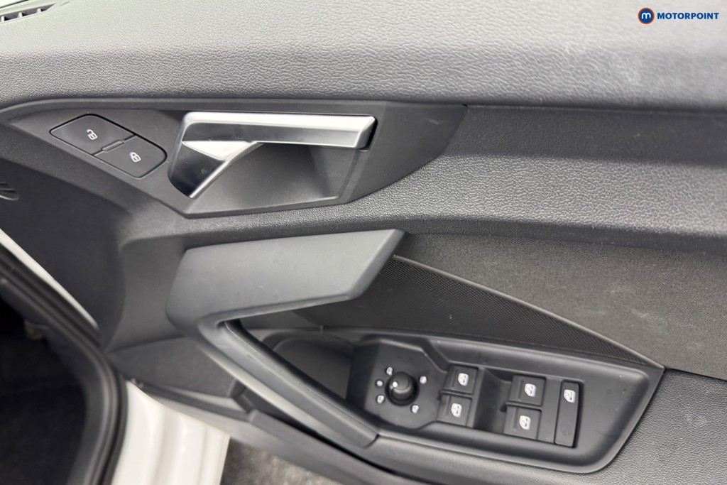 Audi A3 Technik Manual Petrol Hatchback - Stock Number (1581786) - 23rd supplementary image