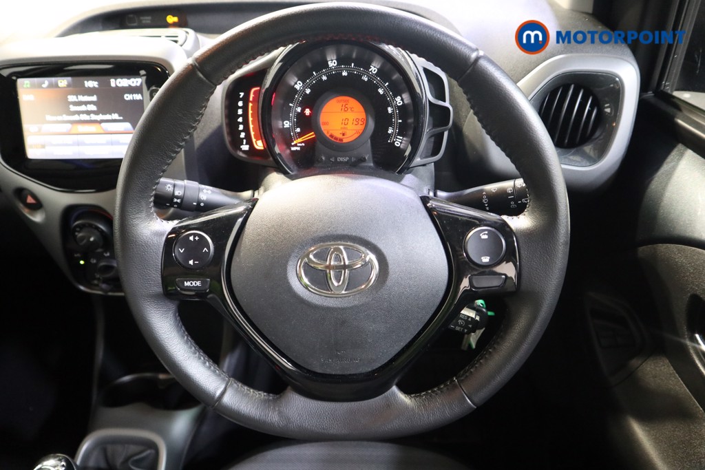 Toyota Aygo X-Play Manual Petrol Hatchback - Stock Number (1582065) - 2nd supplementary image