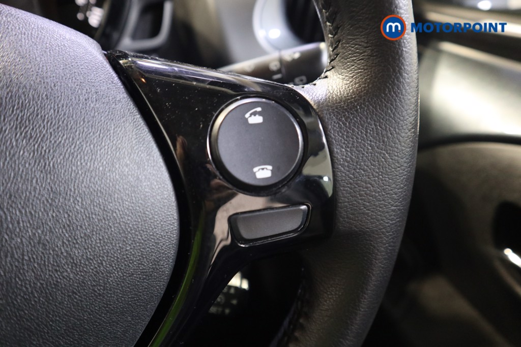Toyota Aygo X-Play Manual Petrol Hatchback - Stock Number (1582065) - 4th supplementary image