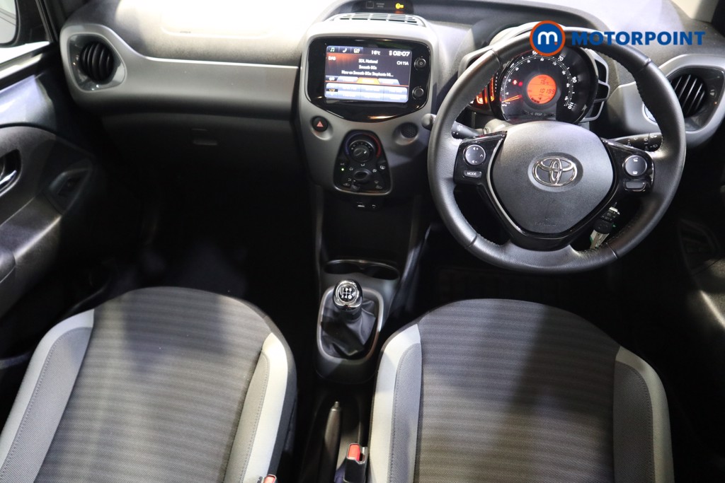 Toyota Aygo X-Play Manual Petrol Hatchback - Stock Number (1582065) - 1st supplementary image