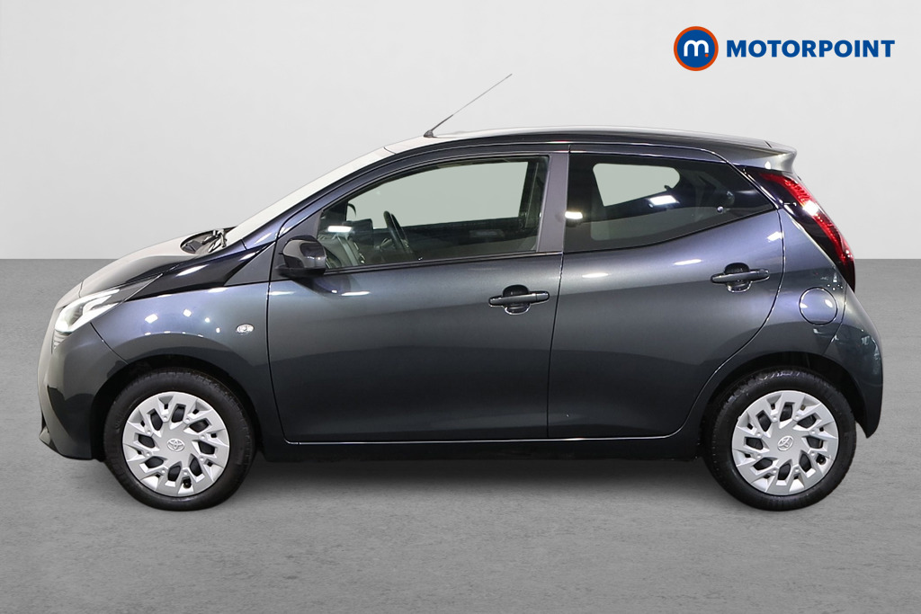 Toyota Aygo X-Play Manual Petrol Hatchback - Stock Number (1582065) - Passenger side