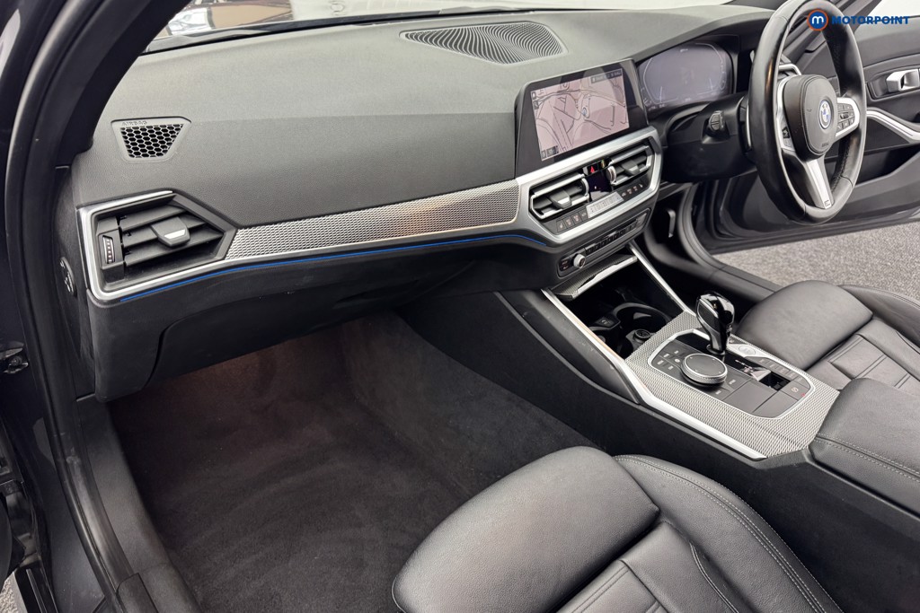 BMW 3 Series M Sport Automatic Petrol Plug-In Hybrid Estate - Stock Number (1582934) - 8th supplementary image