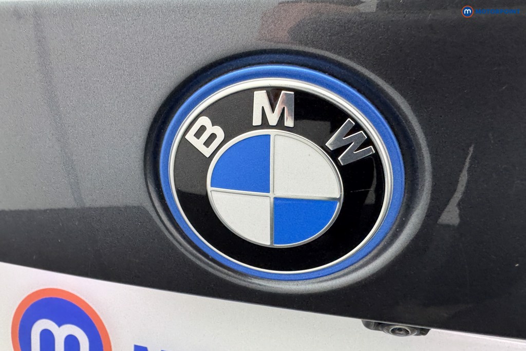 BMW 3 Series M Sport Automatic Petrol Plug-In Hybrid Estate - Stock Number (1582934) - 30th supplementary image