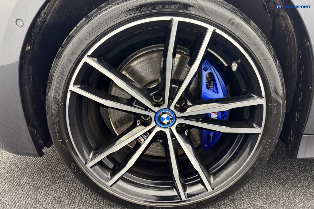 BMW 3 Series M Sport Automatic Petrol Plug-In Hybrid Estate - Stock Number (1582934) - 33rd supplementary image