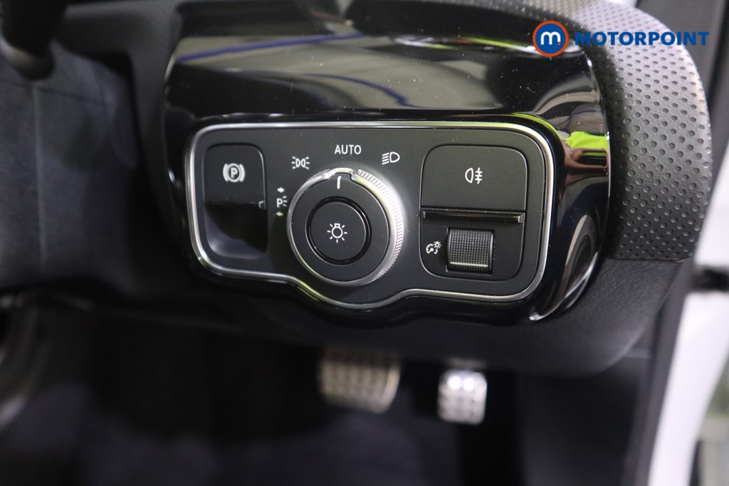 Mercedes-Benz A Class Amg Line Premium Edition Automatic Petrol Saloon - Stock Number (1582980) - 10th supplementary image