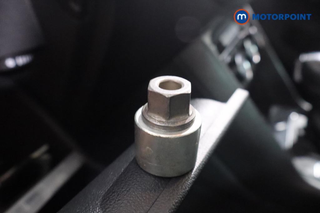 Volkswagen Tiguan Match Automatic Petrol SUV - Stock Number (1583044) - 13th supplementary image