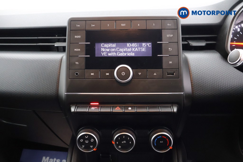 Renault Clio Play Manual Petrol Hatchback - Stock Number (1583069) - 6th supplementary image