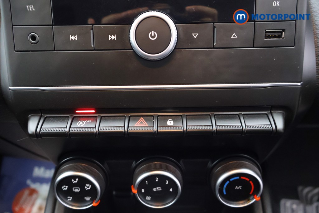 Renault Clio Play Manual Petrol Hatchback - Stock Number (1583069) - 8th supplementary image