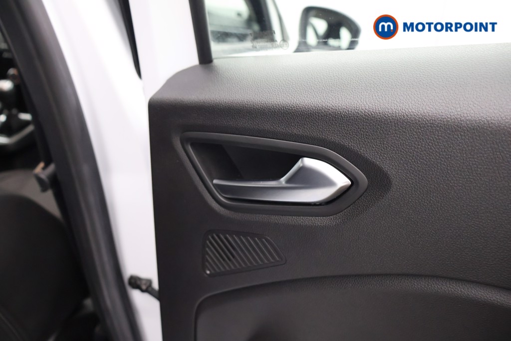 Renault Clio Play Manual Petrol Hatchback - Stock Number (1583069) - 23rd supplementary image