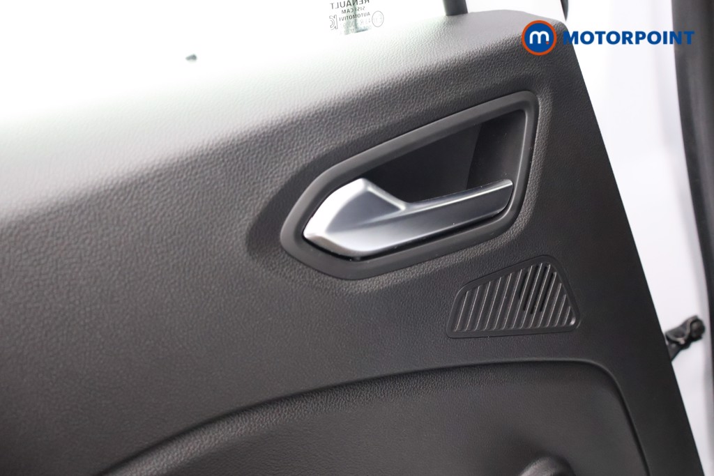 Renault Clio Play Manual Petrol Hatchback - Stock Number (1583069) - 31st supplementary image