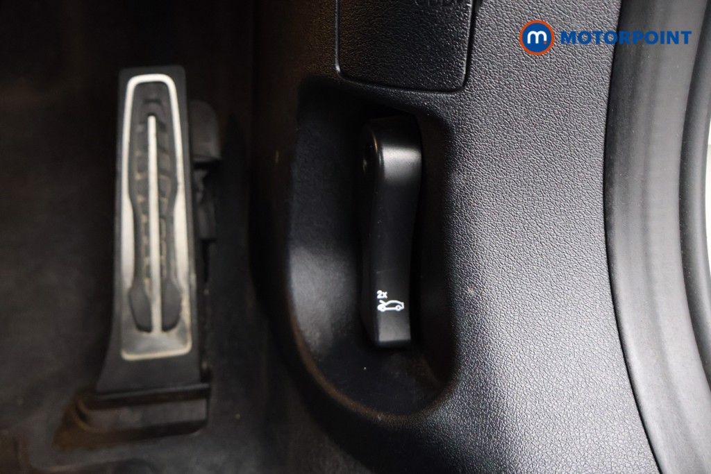 BMW 1 Series M Sport Automatic Diesel Hatchback - Stock Number (1584013) - 7th supplementary image