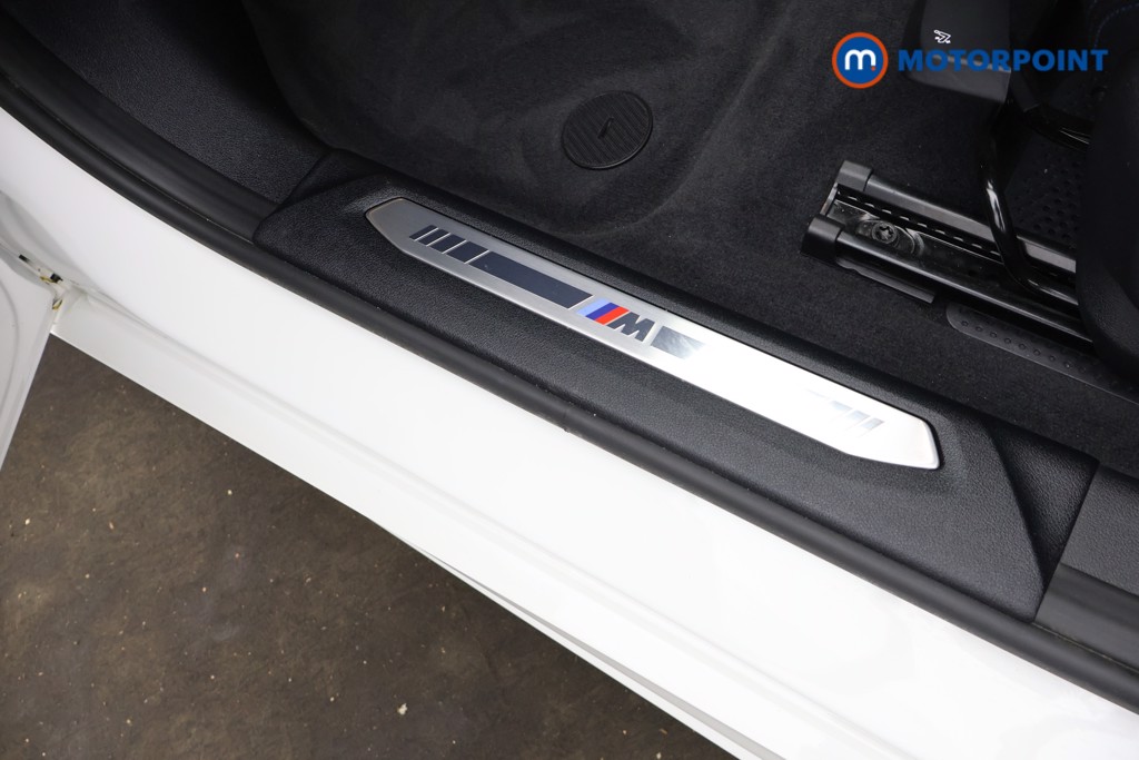 BMW 1 Series M Sport Automatic Diesel Hatchback - Stock Number (1584013) - 51st supplementary image