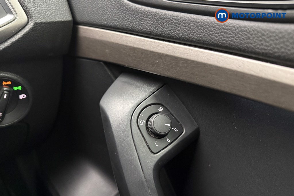Seat Ateca Xperience Lux Manual Petrol SUV - Stock Number (1584079) - 19th supplementary image