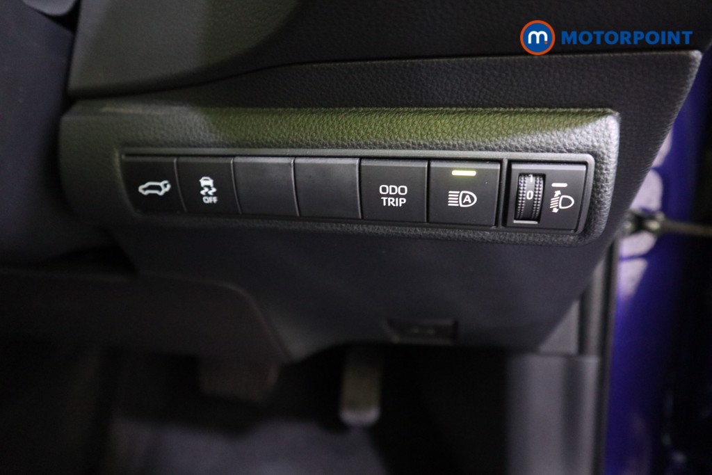 Toyota Corolla Gr Sport Automatic Petrol-Electric Hybrid Estate - Stock Number (1584256) - 12th supplementary image