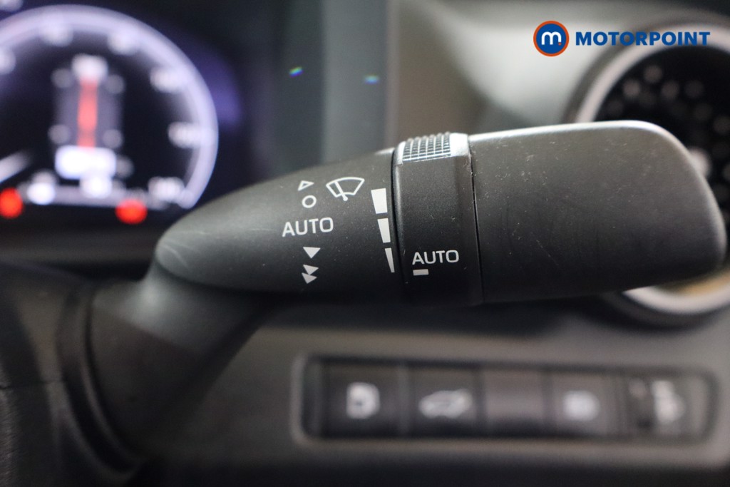 Toyota C-Hr Design Automatic Petrol-Electric Hybrid SUV - Stock Number (1584361) - 5th supplementary image