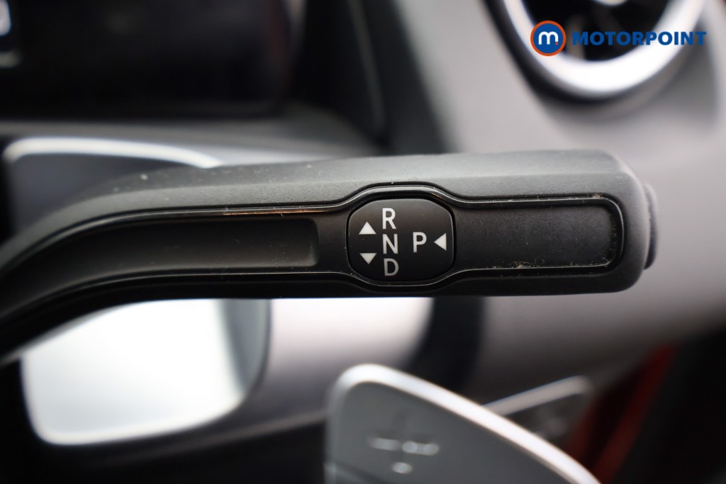 Mercedes-Benz GLB Amg Line Automatic Petrol SUV - Stock Number (1584429) - 7th supplementary image