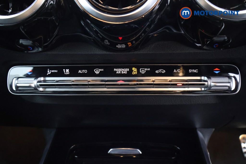 Mercedes-Benz GLB Amg Line Automatic Petrol SUV - Stock Number (1584429) - 12th supplementary image