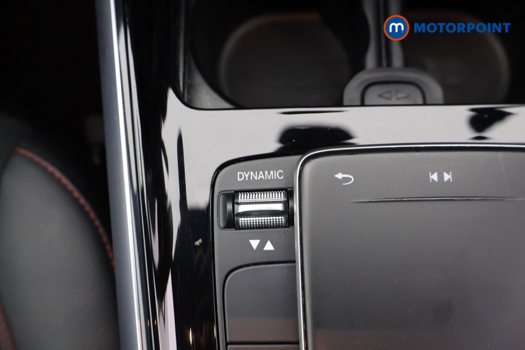 Mercedes-Benz GLB Amg Line Automatic Petrol SUV - Stock Number (1584429) - 15th supplementary image