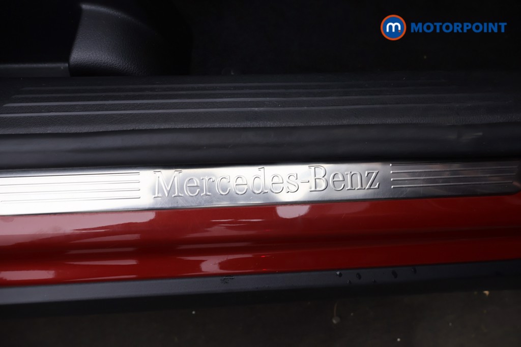Mercedes-Benz GLB Amg Line Automatic Petrol SUV - Stock Number (1584429) - 20th supplementary image