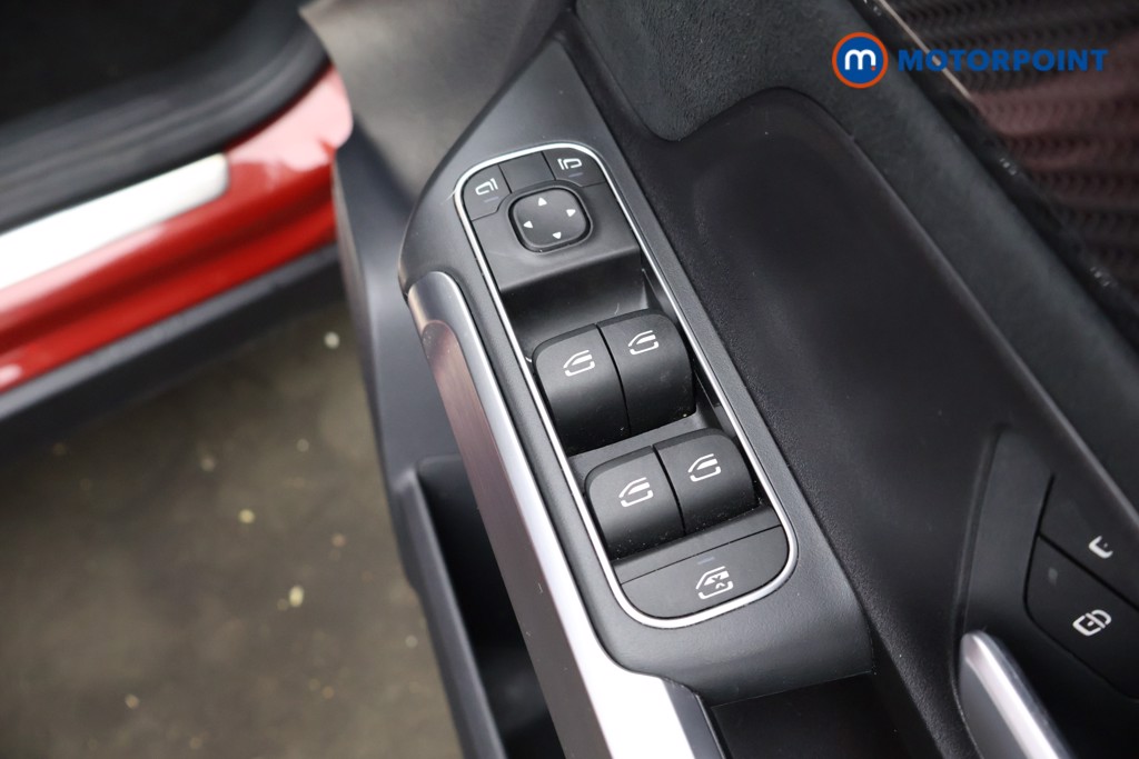 Mercedes-Benz GLB Amg Line Automatic Petrol SUV - Stock Number (1584429) - 21st supplementary image