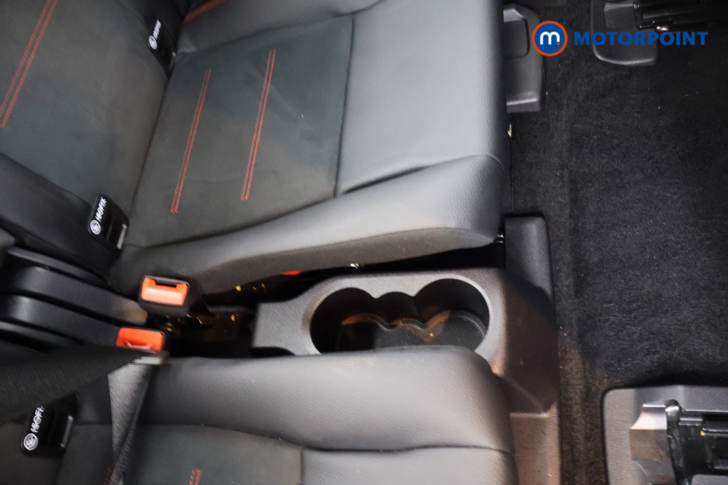 Mercedes-Benz GLB Amg Line Automatic Petrol SUV - Stock Number (1584429) - 30th supplementary image