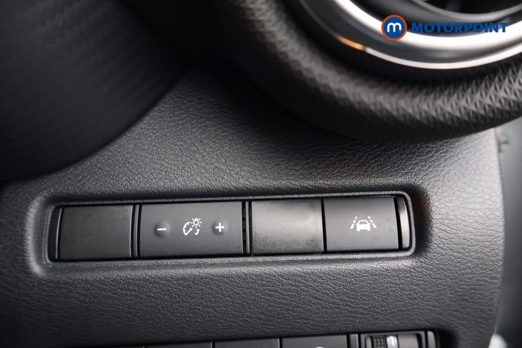 Nissan Juke Visia Manual Petrol SUV - Stock Number (1584430) - 5th supplementary image