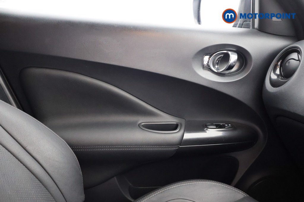 Nissan Juke Tekna Automatic Petrol SUV - Stock Number (1584639) - 17th supplementary image