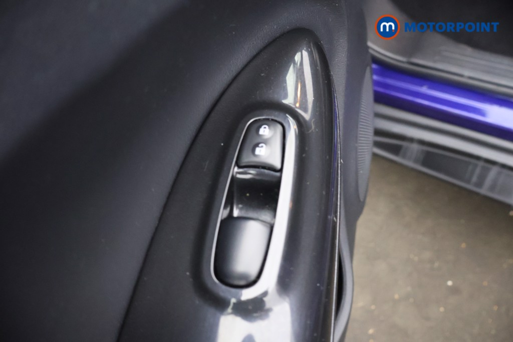 Nissan Juke Tekna Automatic Petrol SUV - Stock Number (1584639) - 41st supplementary image