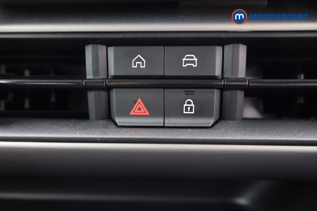 Jeep Avenger Summit Automatic Electric SUV - Stock Number (1584671) - 8th supplementary image