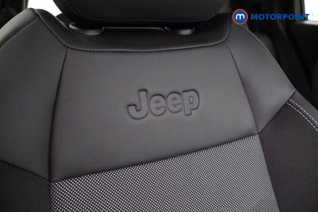 Jeep Avenger Summit Automatic Electric SUV - Stock Number (1584671) - 17th supplementary image