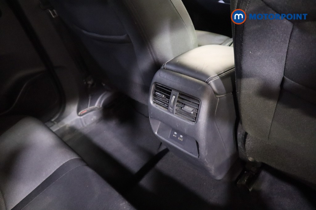 Nissan Qashqai N-Connecta Manual Petrol SUV - Stock Number (1584949) - 19th supplementary image