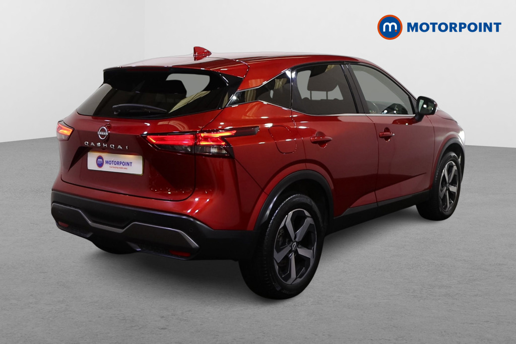 Nissan Qashqai N-Connecta Manual Petrol SUV - Stock Number (1584949) - Drivers side rear corner