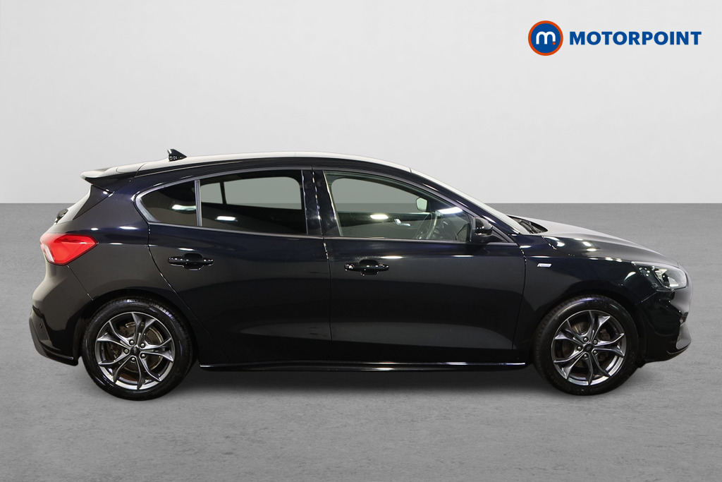 Ford Focus St-Line Edition Manual Diesel Hatchback - Stock Number (1585045) - Drivers side