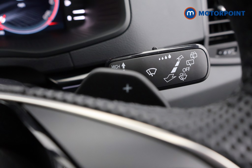 Skoda Karoq Sportline Edition Automatic Petrol SUV - Stock Number (1585923) - 5th supplementary image