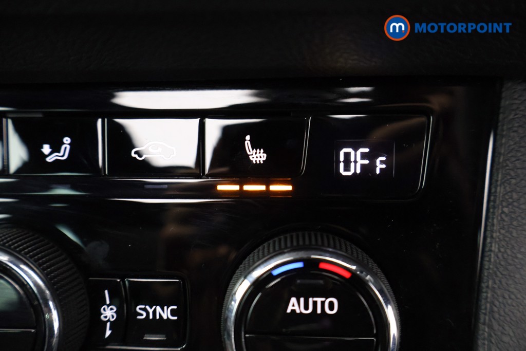 Skoda Karoq Sportline Edition Automatic Petrol SUV - Stock Number (1585923) - 11th supplementary image