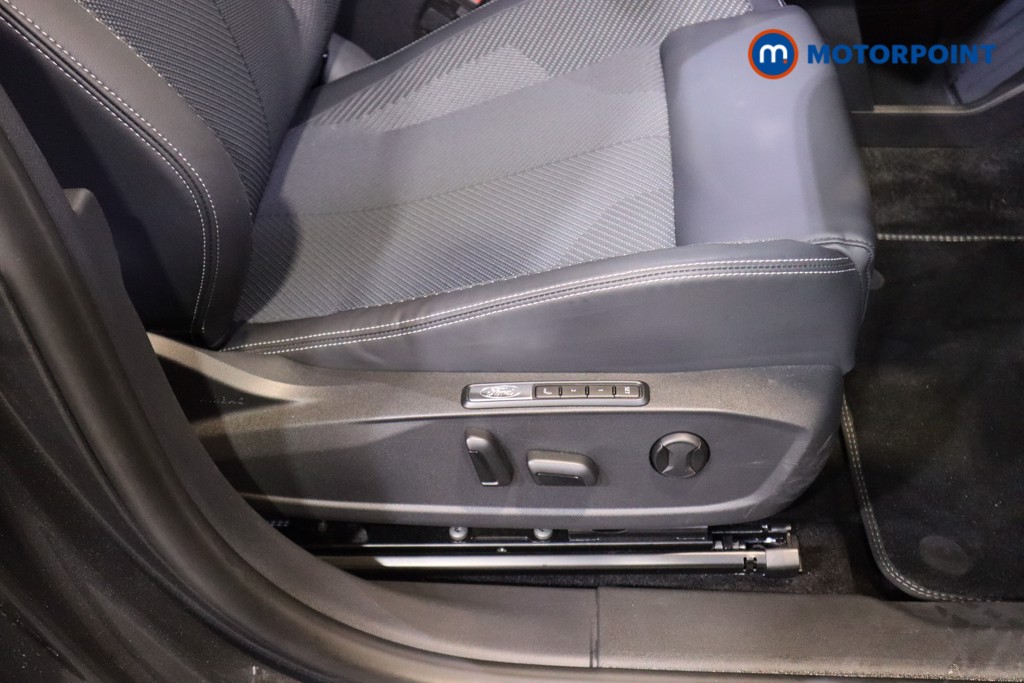 Ford Explorer Select Automatic Electric SUV - Stock Number (1586204) - 14th supplementary image