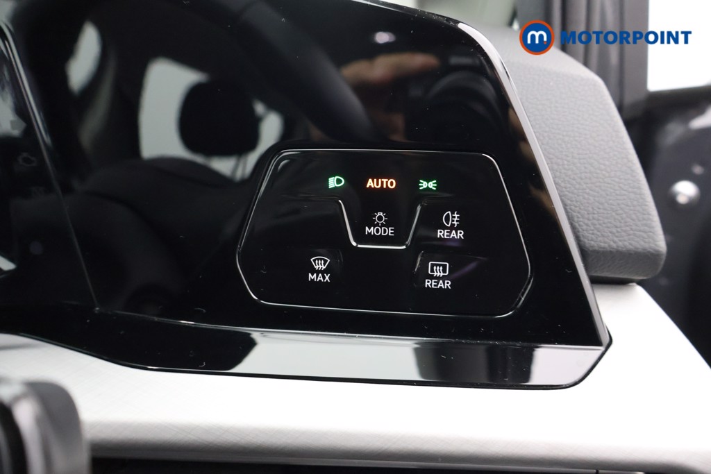 Volkswagen Golf Life Manual Petrol Hatchback - Stock Number (1586505) - 5th supplementary image