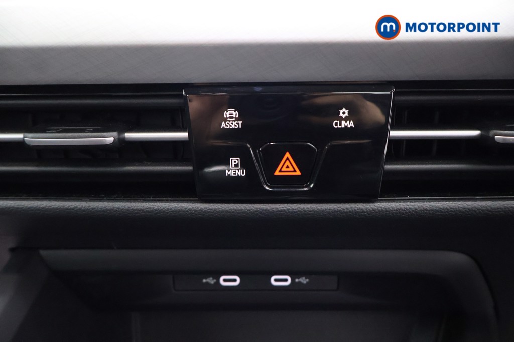 Volkswagen Golf Life Manual Petrol Hatchback - Stock Number (1586505) - 9th supplementary image