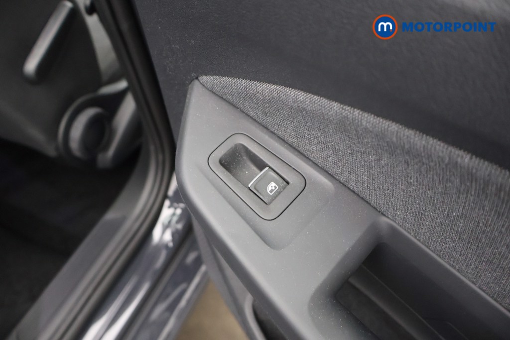 Volkswagen Golf Life Manual Petrol Hatchback - Stock Number (1586505) - 25th supplementary image