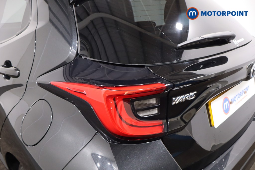 Toyota Yaris Design Automatic Petrol-Electric Hybrid Hatchback - Stock Number (1586773) - 34th supplementary image