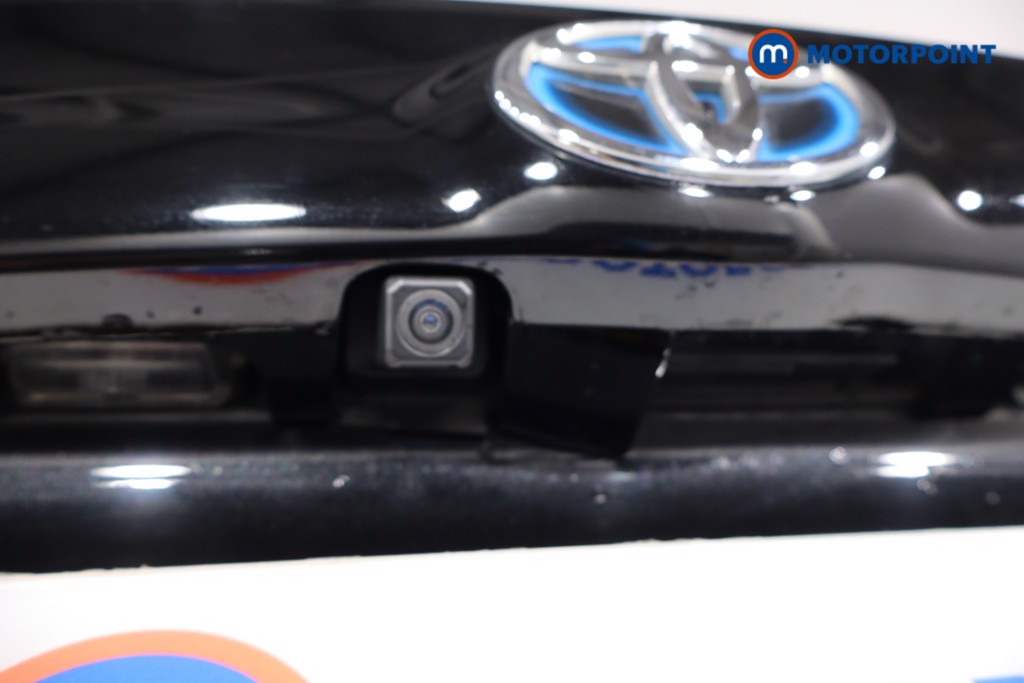 Toyota Yaris Design Automatic Petrol-Electric Hybrid Hatchback - Stock Number (1586773) - 37th supplementary image