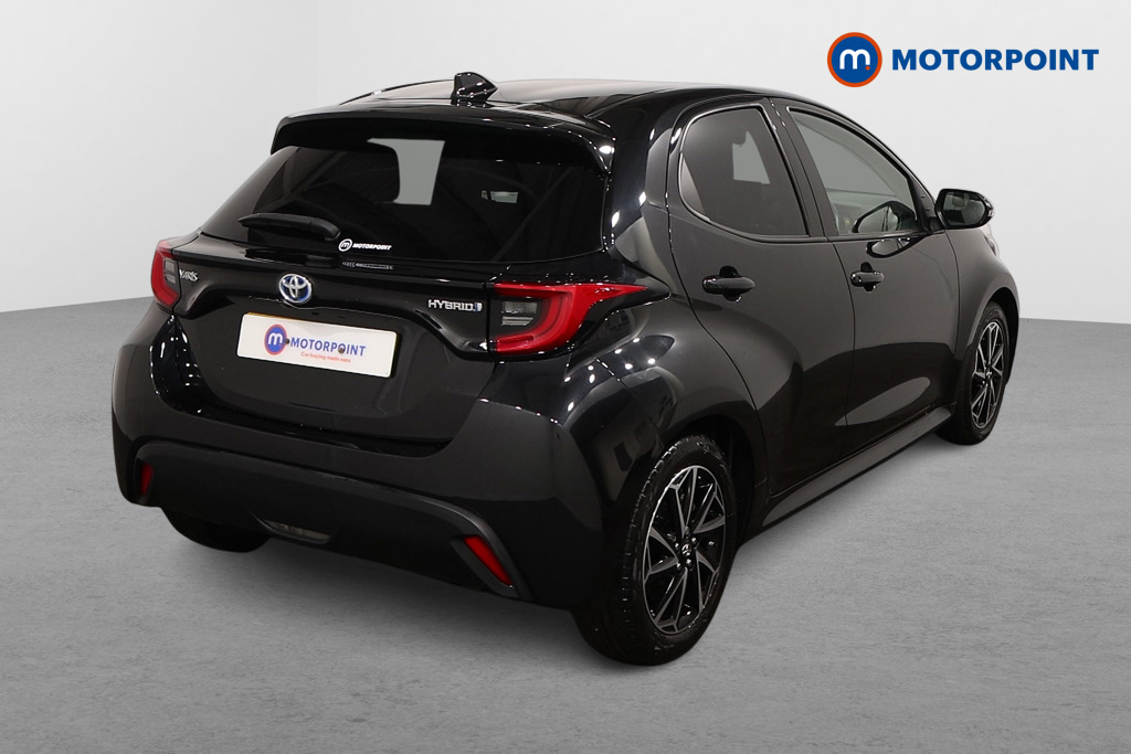 Toyota Yaris Design Automatic Petrol-Electric Hybrid Hatchback - Stock Number (1586773) - Drivers side rear corner