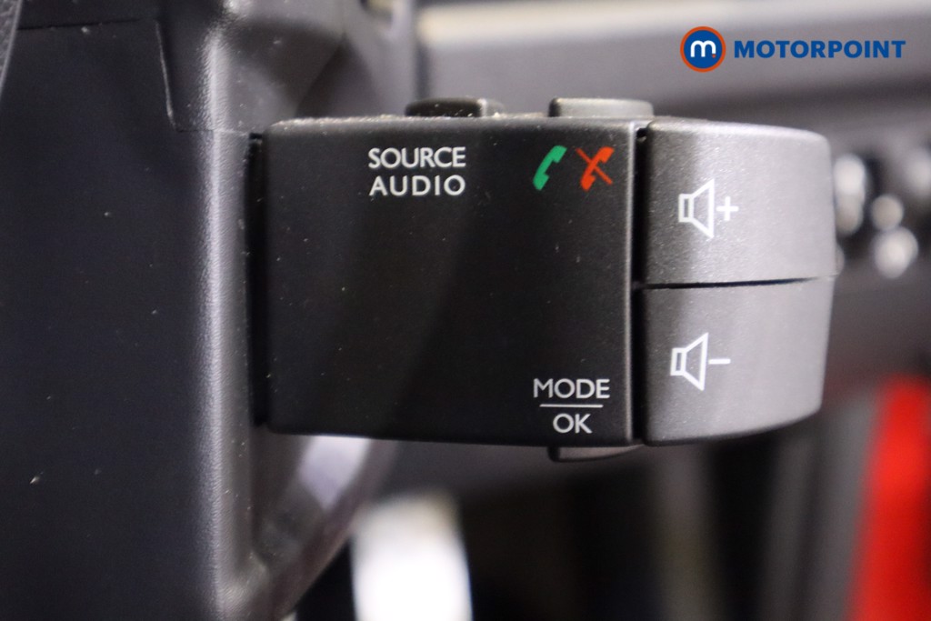 Renault Captur S Edition Manual Petrol SUV - Stock Number (1586949) - 19th supplementary image