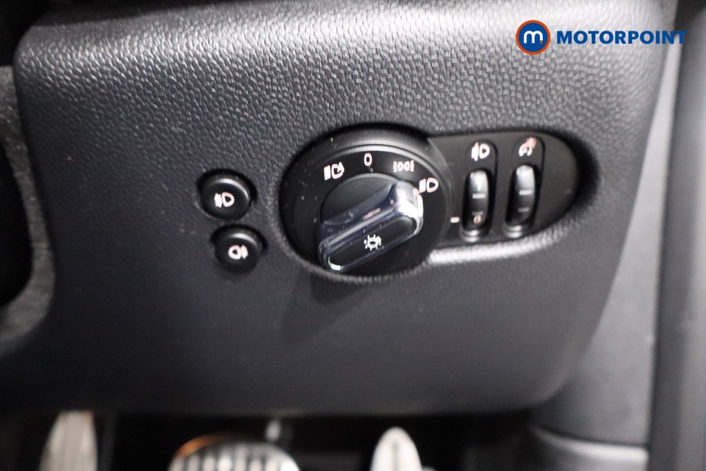 Mini Hatchback Cooper S Sport Automatic Petrol Hatchback - Stock Number (1586981) - 21st supplementary image