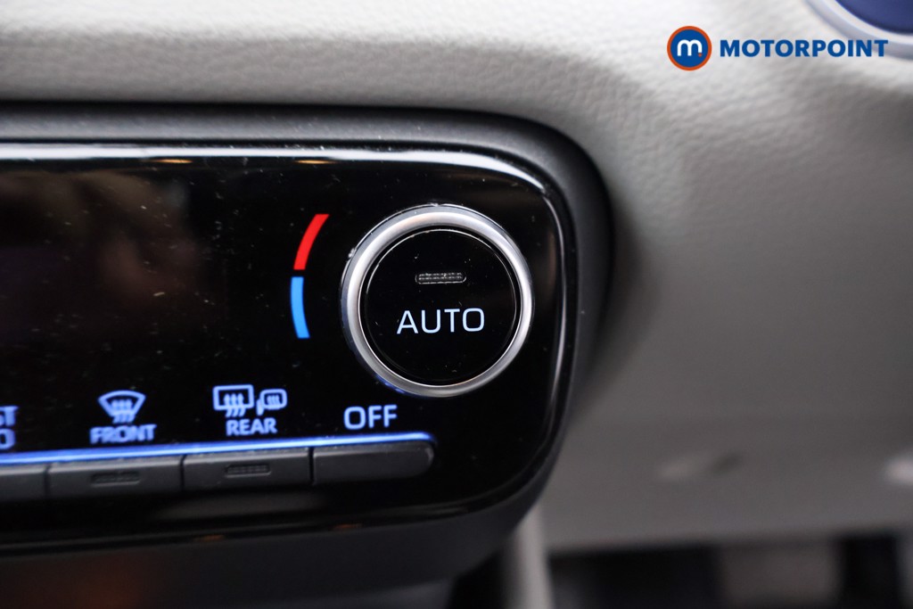 Toyota Yaris Excel Automatic Petrol-Electric Hybrid Hatchback - Stock Number (1587060) - 10th supplementary image