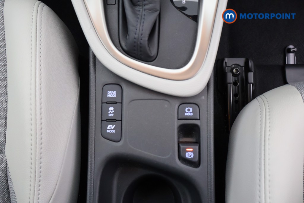 Toyota Yaris Excel Automatic Petrol-Electric Hybrid Hatchback - Stock Number (1587060) - 16th supplementary image