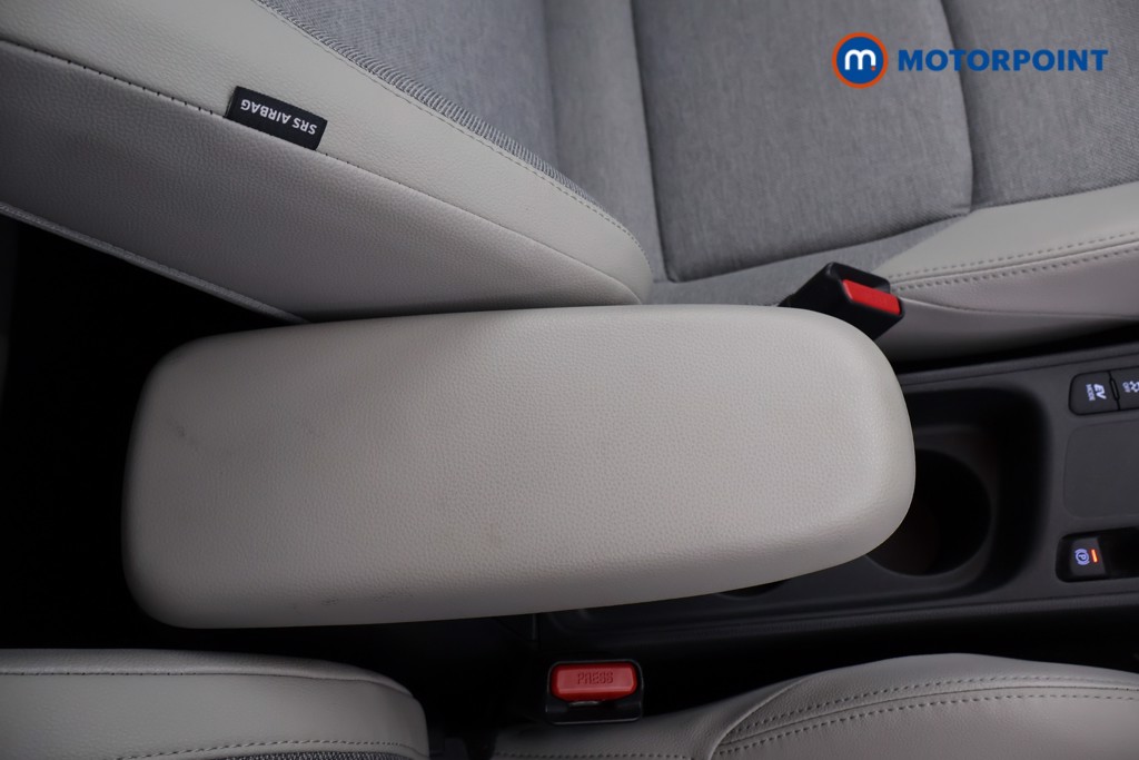 Toyota Yaris Excel Automatic Petrol-Electric Hybrid Hatchback - Stock Number (1587060) - 19th supplementary image