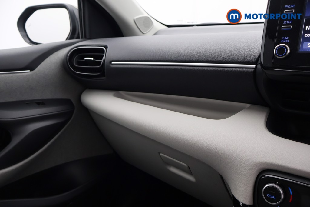 Toyota Yaris Excel Automatic Petrol-Electric Hybrid Hatchback - Stock Number (1587060) - 20th supplementary image